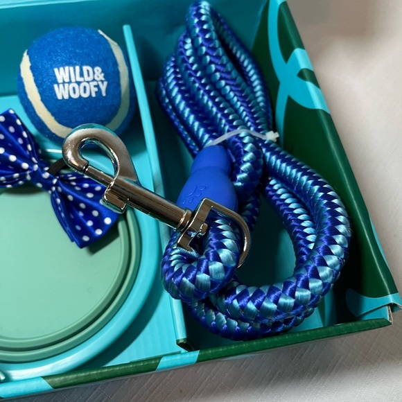 Dog Set. Collapsible bowl, leash, bow, tennis ball. NEW - Picture 5 of 10